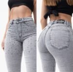 200Br WIDE LEG DENIM GRIS CLARO BRILLOS